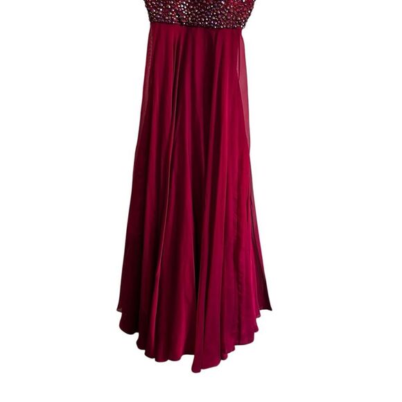 Sherri Hill Beaded Halter Back Fit & Flare Burgundy Ball Gown – Size 18 - Picture 4 of 13